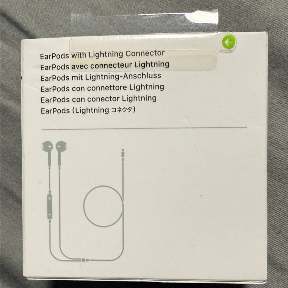 Apple EarPods with Lightning Connector - White